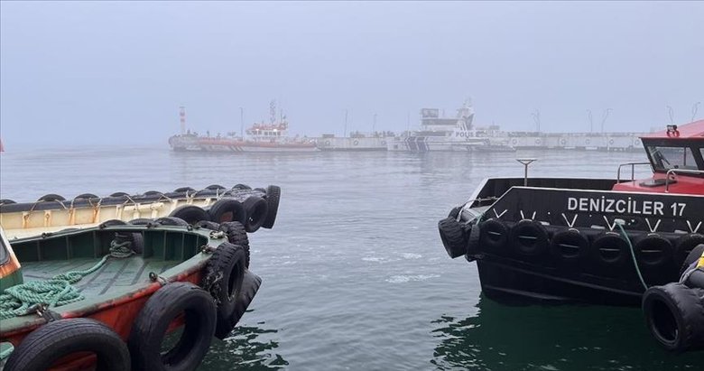 Çanakkale Boğazı sis nedeniyle transit gemi geçişlerine kapatıldı