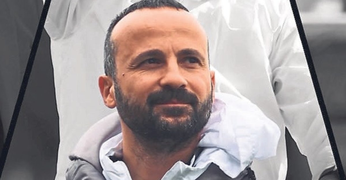 Bornova 1877’de Taner Otlak gitti