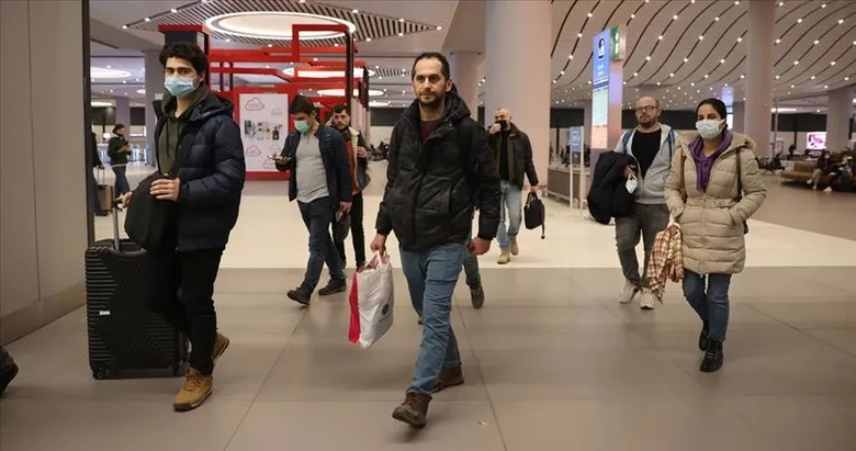 Ukrayna’dan 8 bin 50 Türk vatandaşı tahliye edildi
