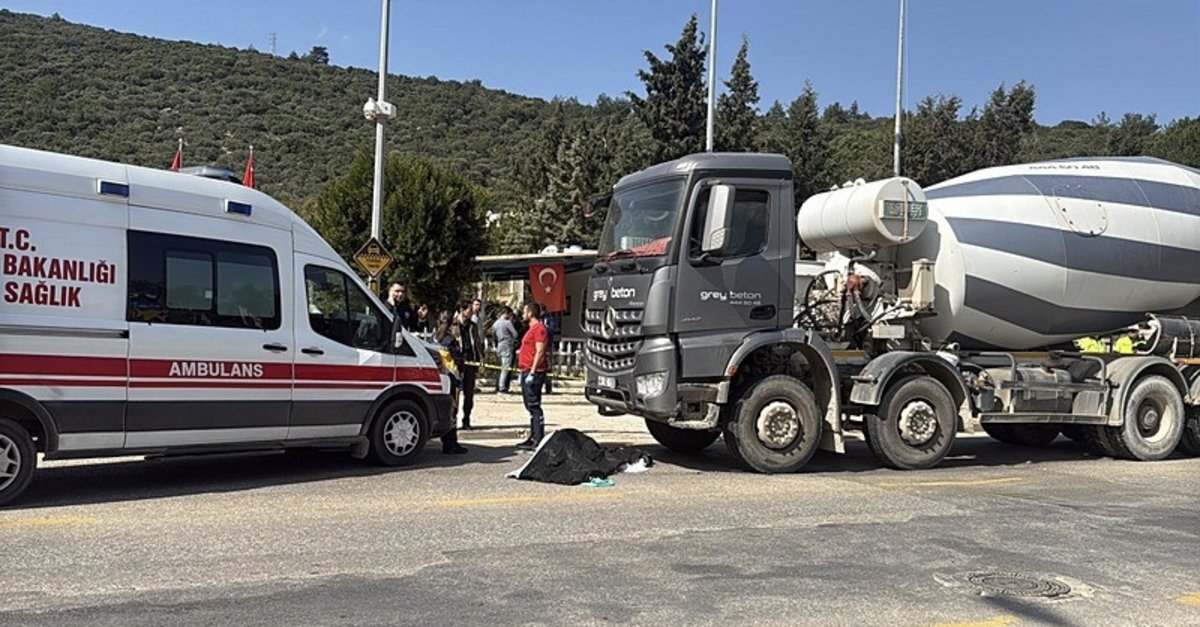 Muğla'da feci son! Sadece yolun karşısına geçmek istemişti… Beton mikseri çarptı, öldü