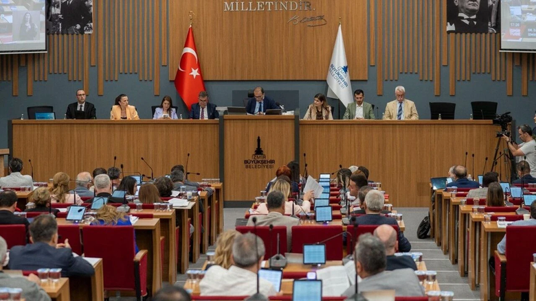 izmirde-suya-gizli-zam-yapildi-1-haziranda-gecerli-olacak-1779200679304.png