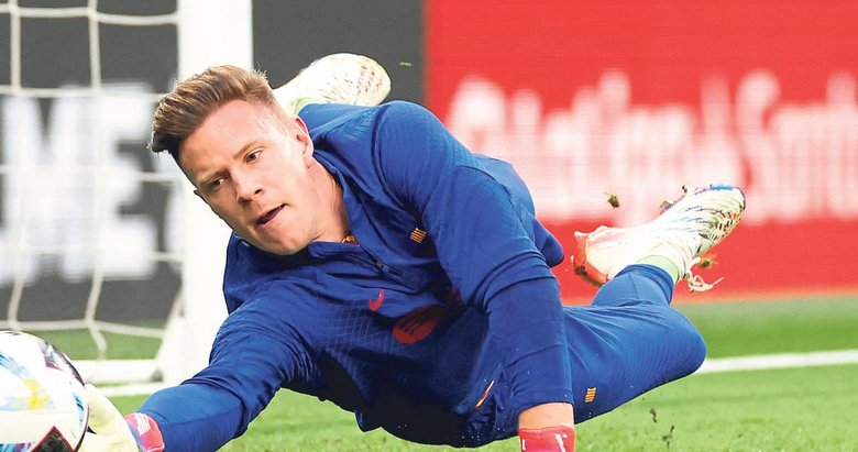 Stegen de yolda