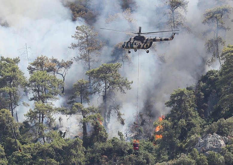 İspanyol yangın söndürme uçakları Köyceğiz’e müdahale ediyor