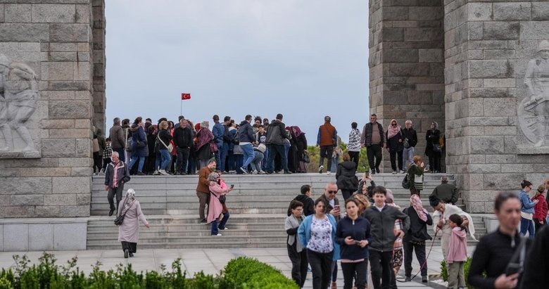 Mehmetçik’in destanlaştığı topraklara ziyaretçi akını