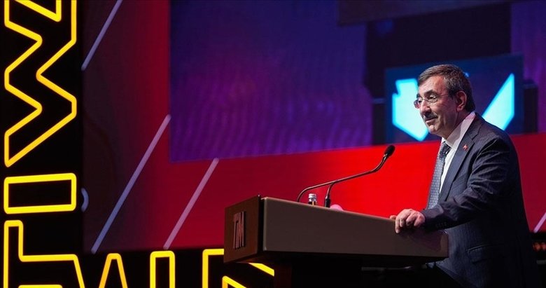 Cumhurbaşkanı Yardımcısı Cevdet Yılmaz: Türkiye ekonomik büyümesini sürdürüyor