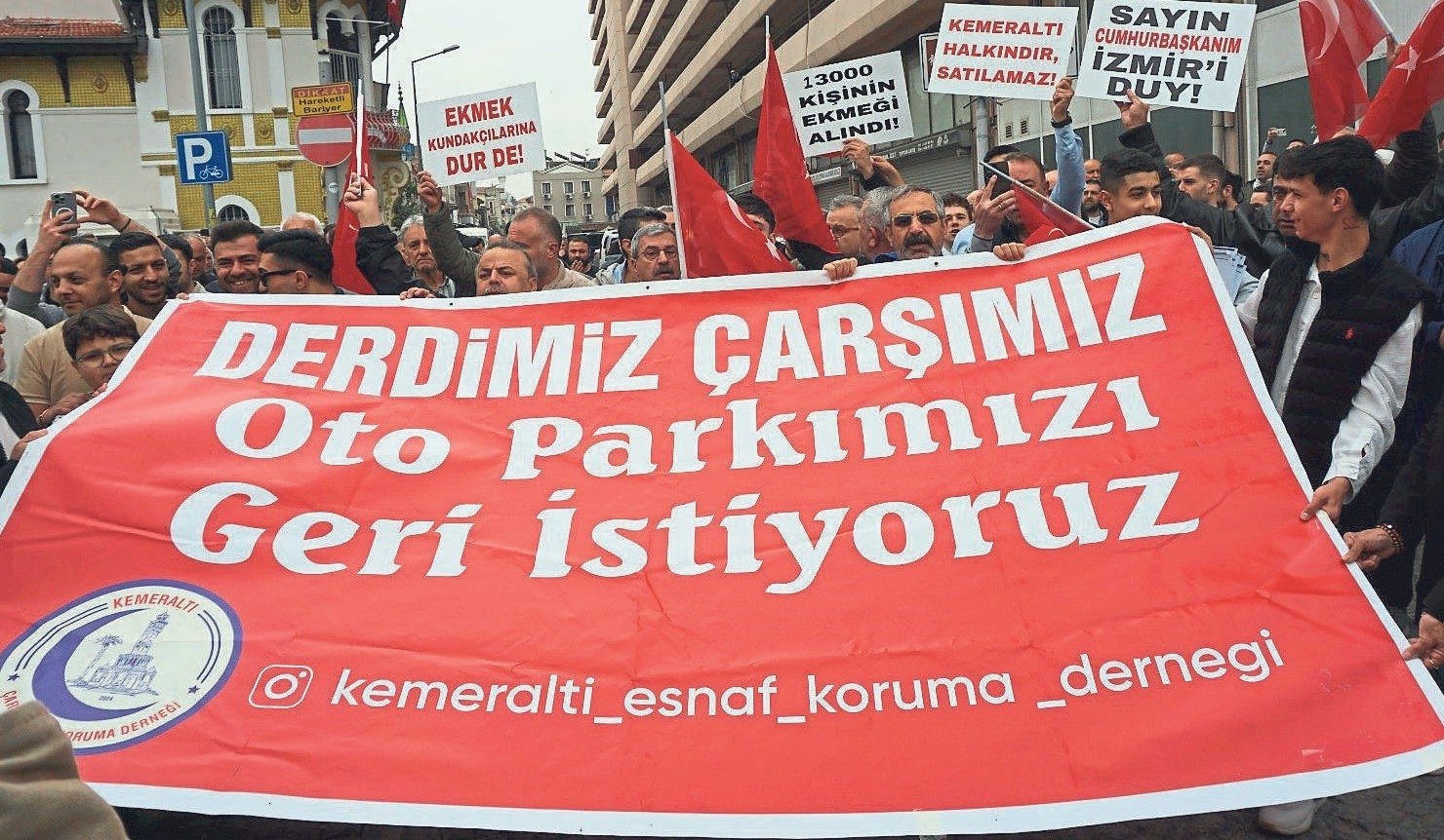Kemeraltı esnafından kepenkli protesto