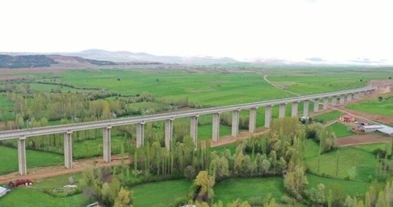 Ankara-İzmir Hızlı Treni projesinde son durum! 14 saatlik yolculuk 3,5 saate inecek