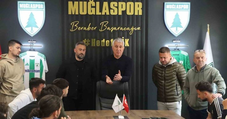 Muğlaspor’da Durmuş gitti
