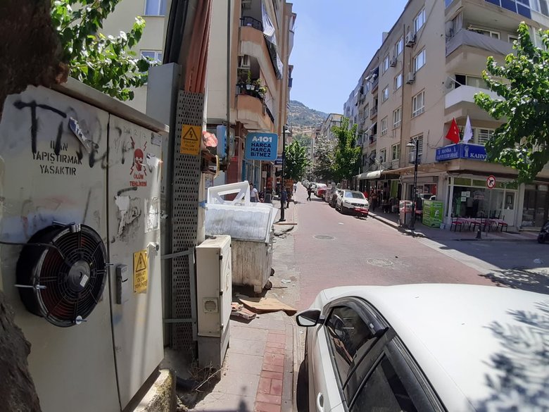 İzmir’de 2 kişiyi hayattan koparmıştı! Manisa’da da elektrik kabloları tehlike saçıyor