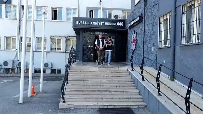 Kendini komiser olarak tanıttı: Bir alo ile 6 milyon TL çaldı!