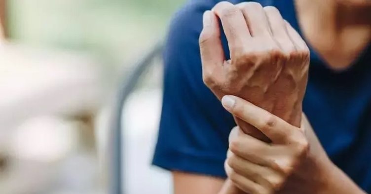 Uzmanlar uyardı: Çocuklukta tüm vücutta, erişkinlikte belirli kaslarda görülüyor