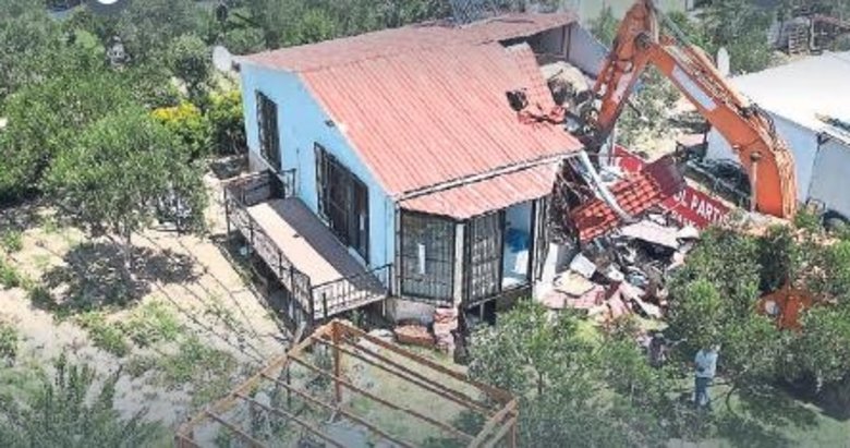 ‘Hobi’konduların yıkımına başlandı