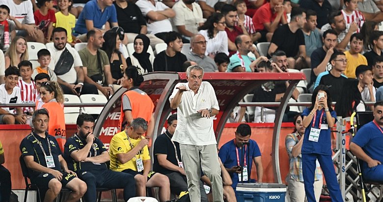 Mourinho şov