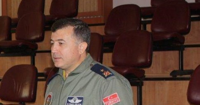Son dakika: FETÖ’cü hava pilot tuğgeneral Mustafa Rüştü Çelenk müebbet hapis cezasına çarptırıldı