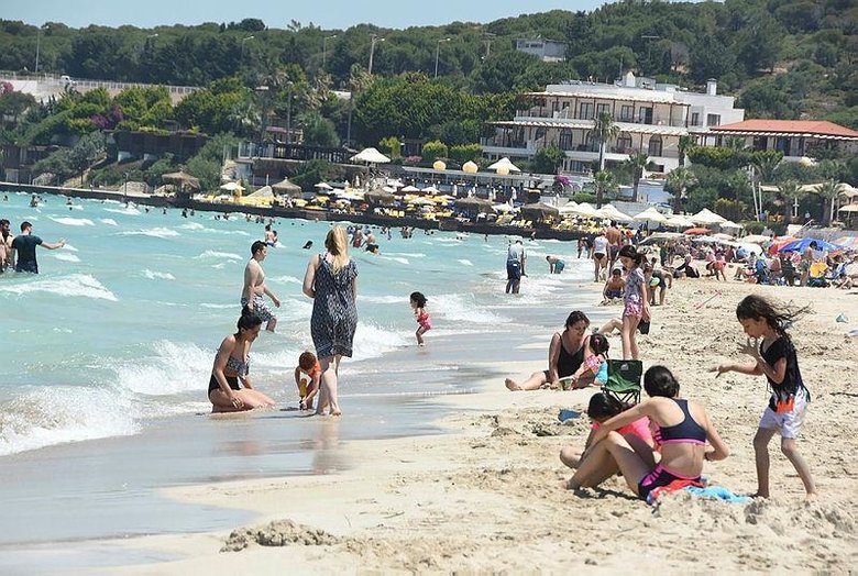 Turizm cenneti Ege’ye tatilci akını! Tam 2 milyon 99 bin 766 kişi