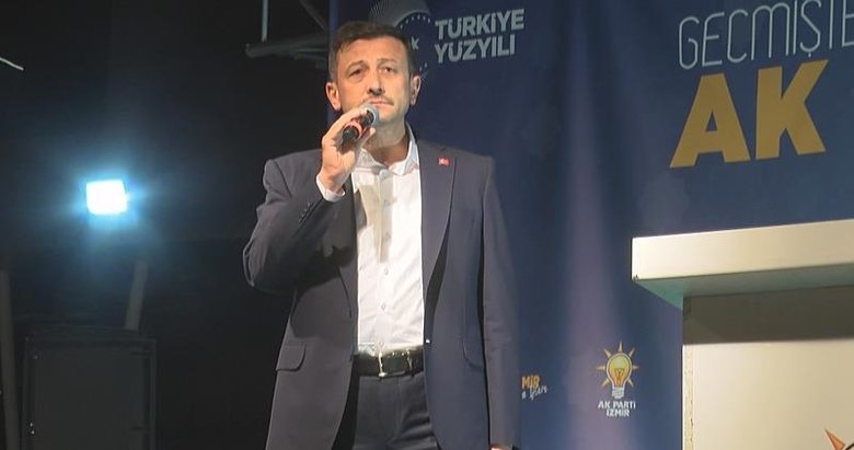İzmir’de AK Parti teşkilatından vefa iftarı: Durmayacağız, frene basmak yok