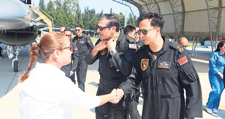 yuksek-irtifada-bir-hayat-kokpitte-cesaret-evde-zarafet-soloturkun-pilotu-murat-bakici-semalarda-destan-yaziyo-1781125309654.jpeg