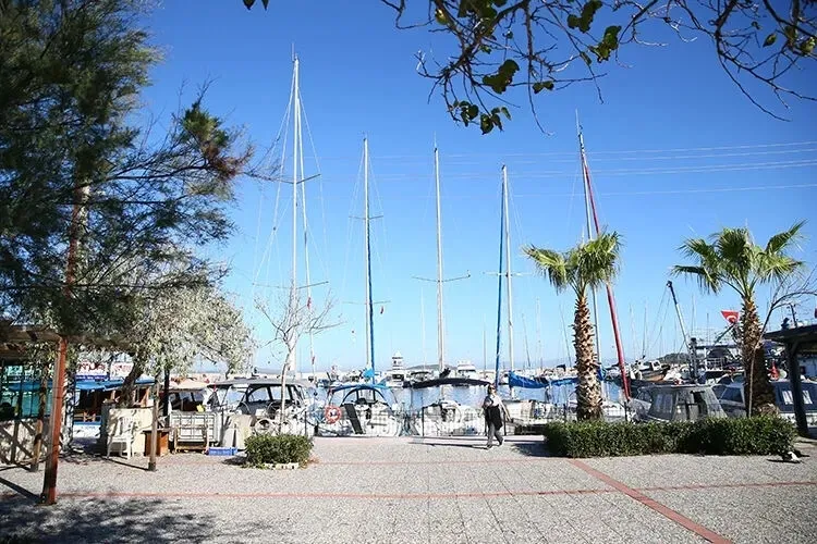 izmirde-eylul-keyfi-sehrin-kalabaligindan-uzak-5-farkli-gezi-rotasi-1789477448572.jpeg