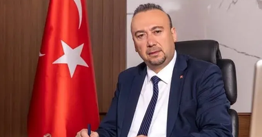 Sevgiliye arabada serenat