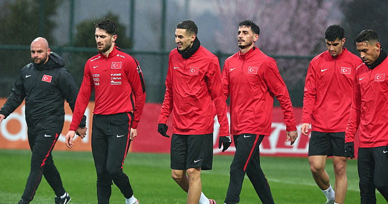 Fenerbahçe, Galatasaray ve Beşiktaş’tan 32 futbolcu milli takımlarında mücadele edecek