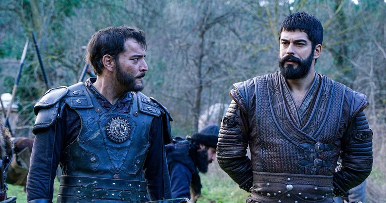 Osman Bey her cephede ateş altında!