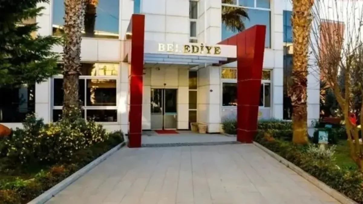 Seferihisar soruşturmasında çarpıcı itiraf! Makam şoförü kirli para trafiğini tek tek anlattı
