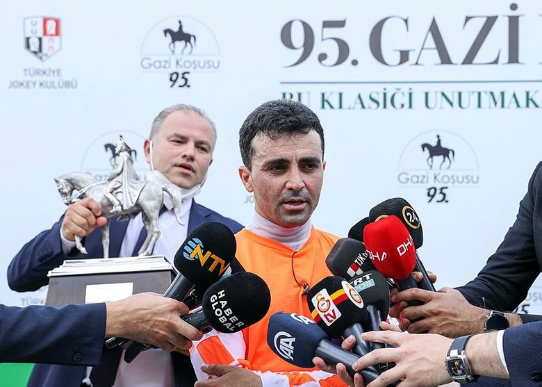 Gazi Koşusu’nda zafer Burgas’ın