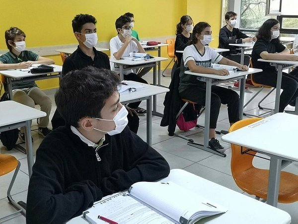 Yüz yüze eğitim başlıyor! Hangi dersler yüz yüze olacak? Sınıflar kaç kişilik olacak?
