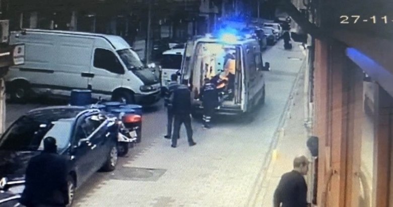 İzmir’den İstanbul’a borcunu almaya gitti! Boğazından bıçaklanarak öldürüldü