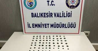 Alev alev yanan otomobil kullanılamaz hale geldi
