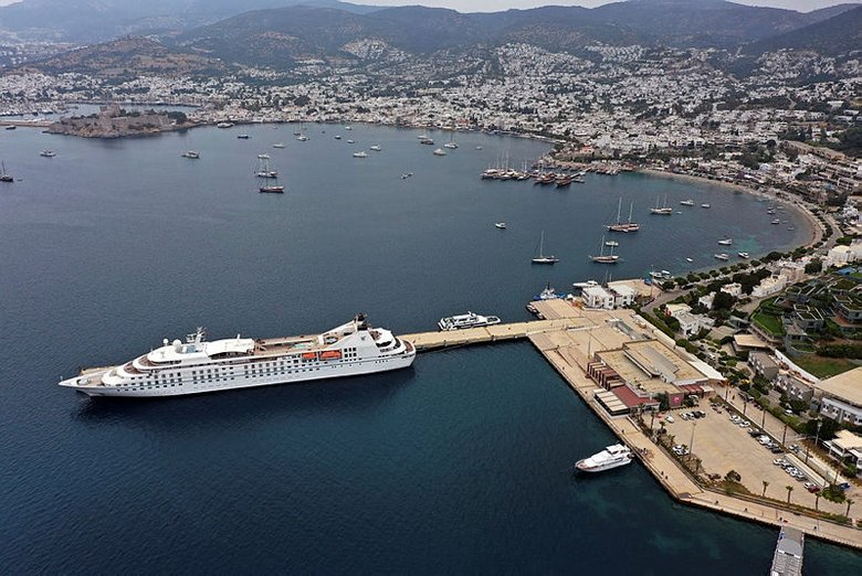 Ege kıyılarına kruvaziyer akını