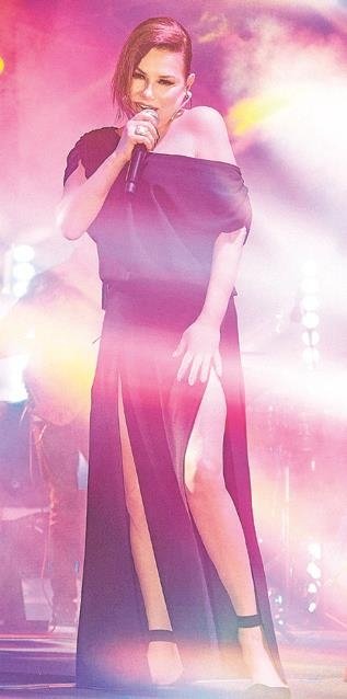 Hem tatil hem konser