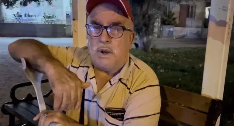 Yok böyle vicdansızlık! Görme kaybı olan adamın elinden çalıp kaçtı