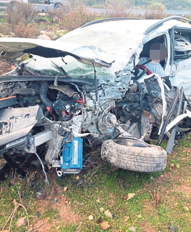 Yılbaşında yollar kan gölüne döndü