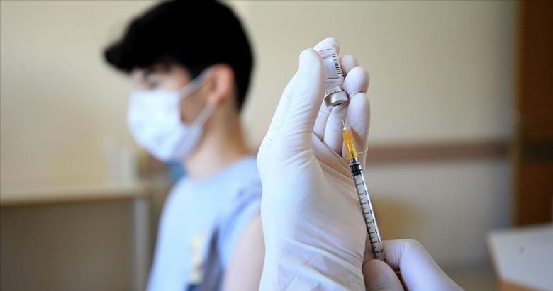İki doz Kovid-19 aşısı olanların oranı 33 ilde yüzde 75’i geçti