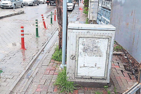 Yalı’dan çukurlara tepki