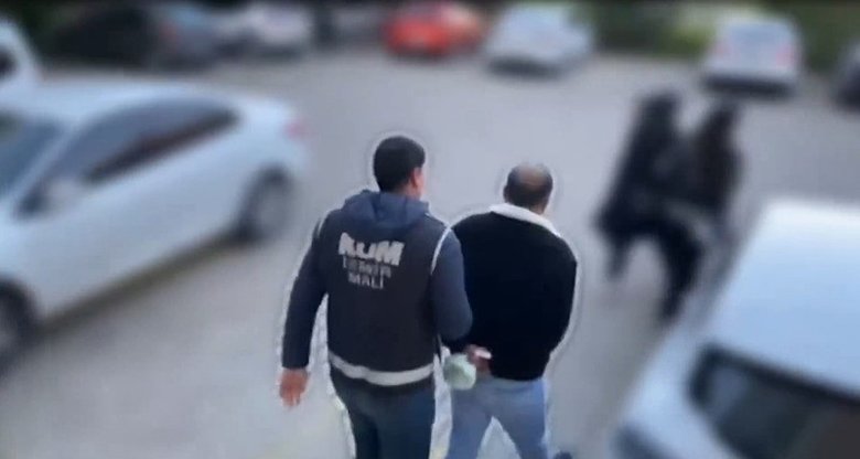 izmir-dahil-52-ilde-mali-suc-orgutlerine-operasyon-cok-sayida-gozalti-1765345143589.jpeg