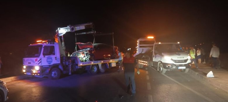 Muğla’da feci kaza: 2 otomobil kafa kafaya çarpıştı: 1 ölü, 3 yaralı