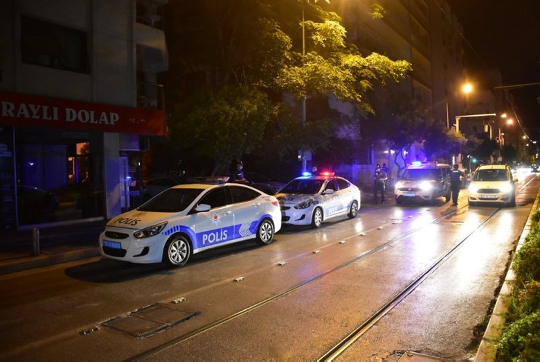 İzmir’de fuhuş skandalı! Polis denetimlerini sıkılaştırdı