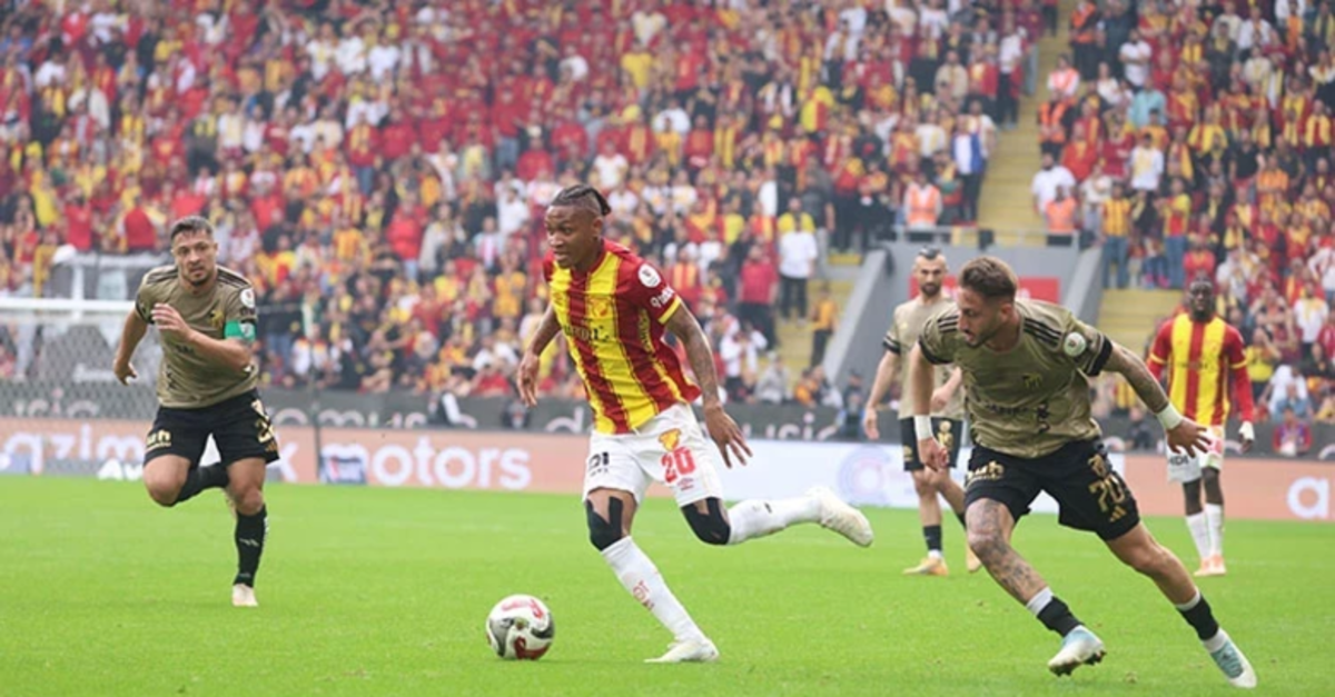 İLK 11'LER BELLİ OLDU! | Kocaelispor - Göztepe maçının ilk 11'leri açıklandı