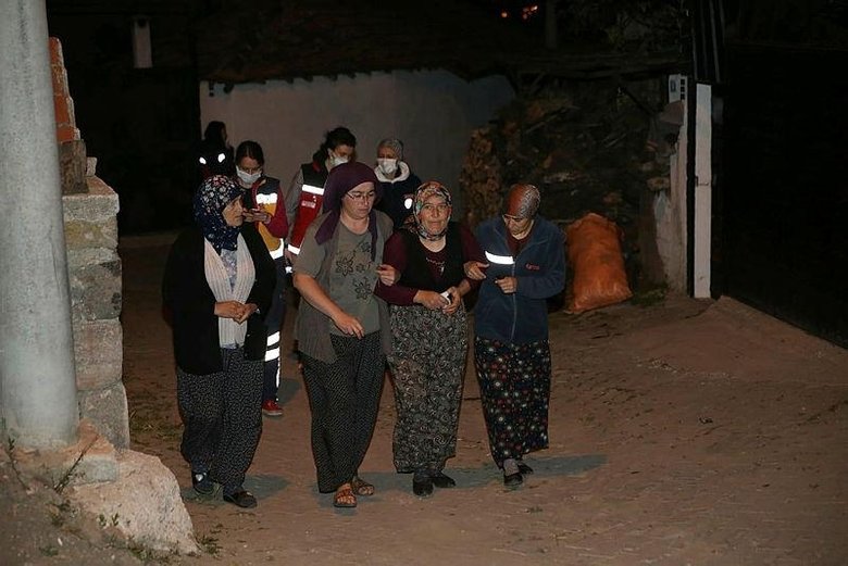 Balıkesir’e şehit ateşi düştü! Şehit Piyade Er Oktay Salar’ın naaşı memleketine uğurlandı