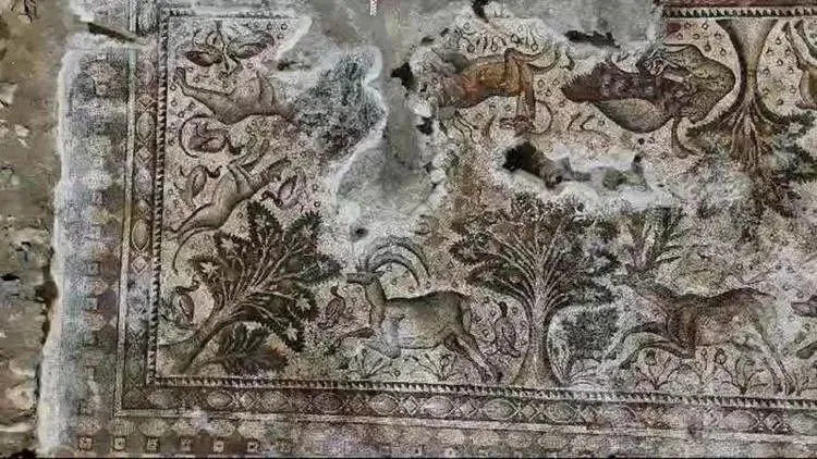 izmirin-altindaki-buyuk-sir-ortaya-cikti-gorenler-gozlerine-inanamadi-1790928745454.jpeg