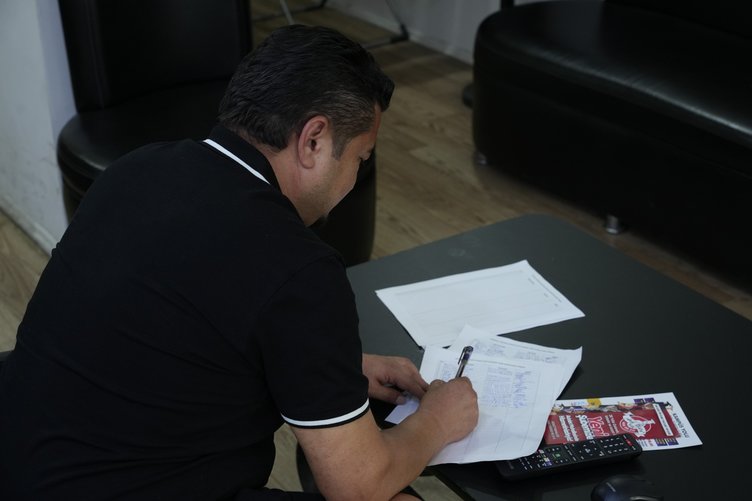 Pamukkale’de ’Otobüs Yolu’ projesi esnaf ile büyükşehir belediyesini karşı karşıya getirdi