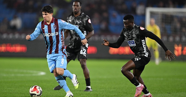 Fırtına yıkıldı