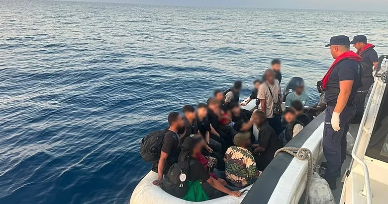 İzmir’de iki ayrı operasyon! 44 düzensiz göçmen yakalandı