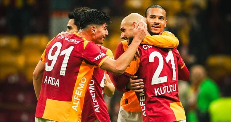 Aslan üçlük attı!