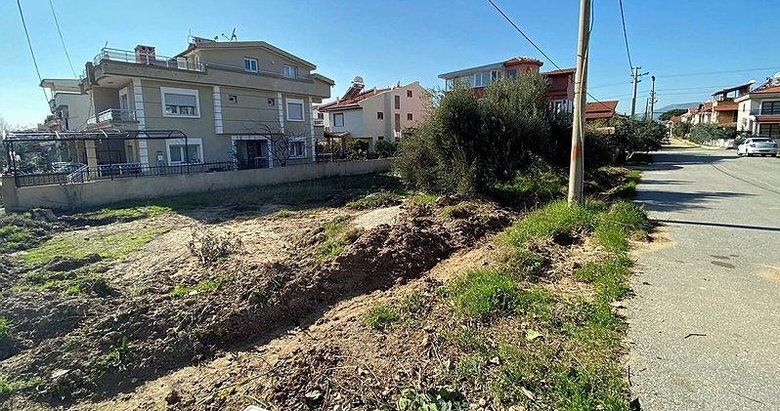 İzmir’de satılık arsa ilanı üzerinden ’kapora’ tuzağıyla 25 kişiyi dolandırdı
