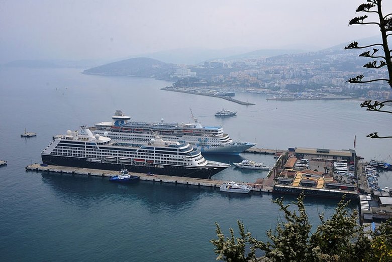 Ege kıyılarına kruvaziyer akını