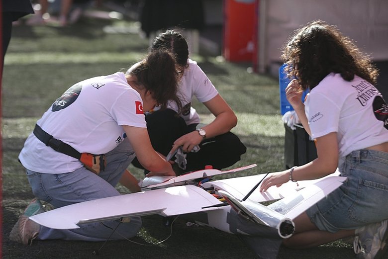 TEKNOFEST Savaşan İHA Yarışması Çanakkale’de başladı