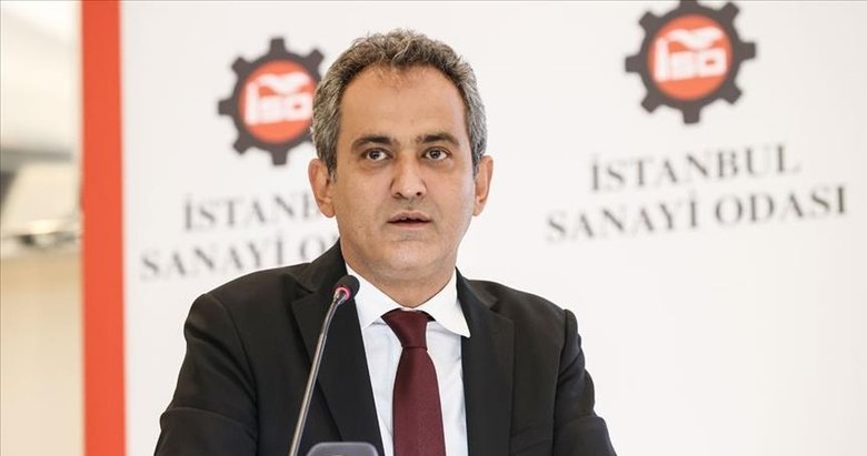 Milli Eğitim Bakanı Özer: Okulları açık tutmamızla ilgili en büyük avantajımız öğretmenlerimizin aşılanma oranı